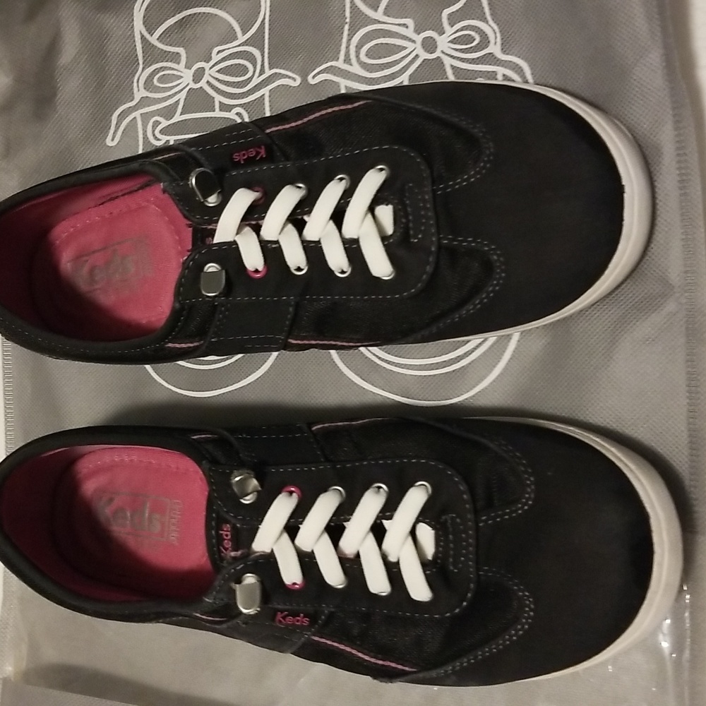 KEDS Ortholite Since 1916 Women's Black Lace-Up Canvas Sneakers Sz 9.5